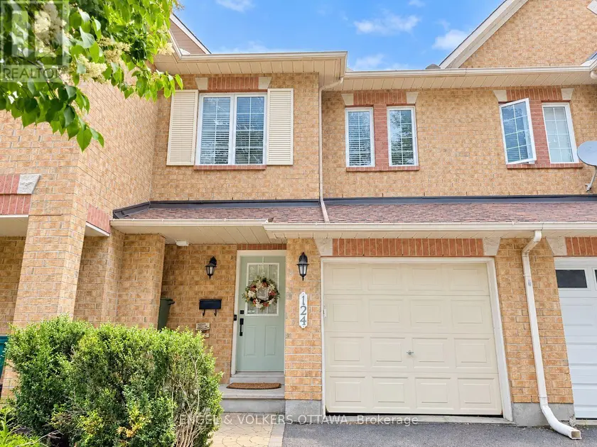 Townhouse at 124 LANDOVER CRESCENT, Ottawa