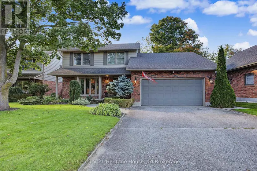 Detached at 29 DEVON COURT, Tillsonburg
