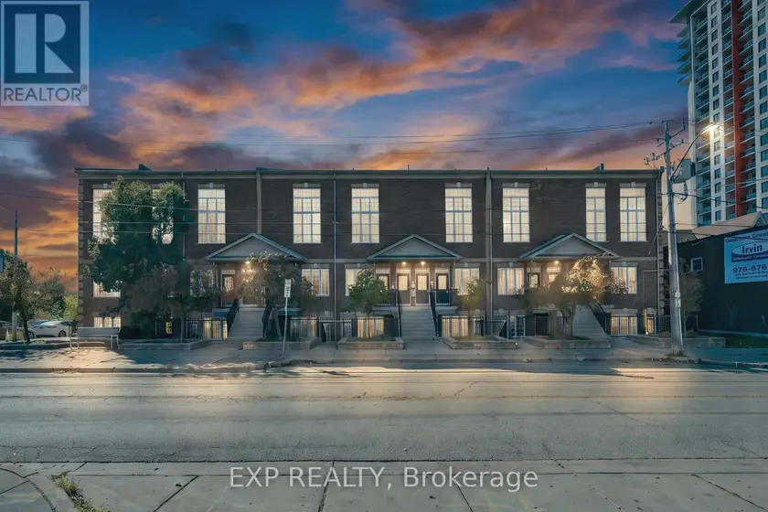 Townhouse at 106 - 555 KING STREET E, Kitchener