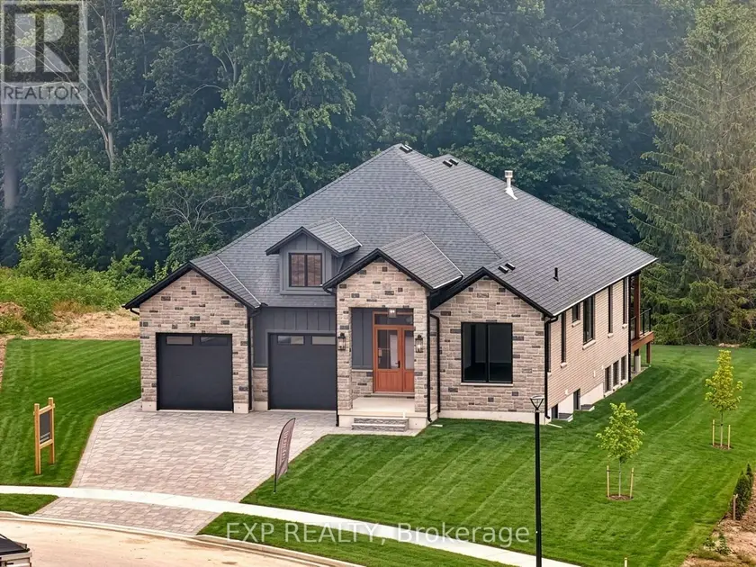 Detached at 29 DEARING DRIVE, South Huron