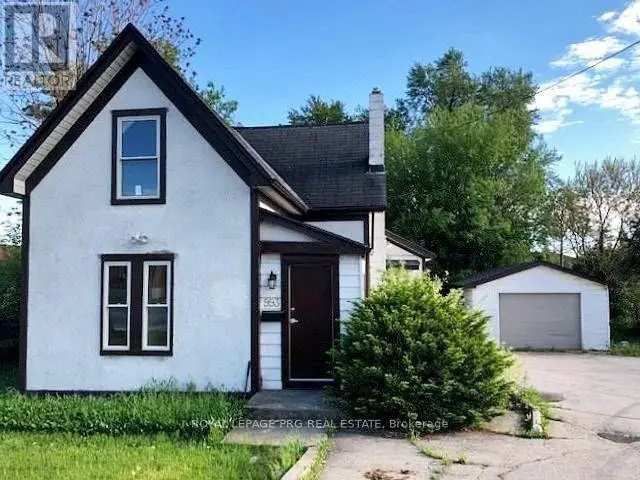 Detached at 993 HAMILTON ROAD, London East