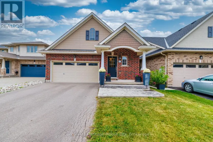 Detached at 7 KENMAR COURT, St. Catharines