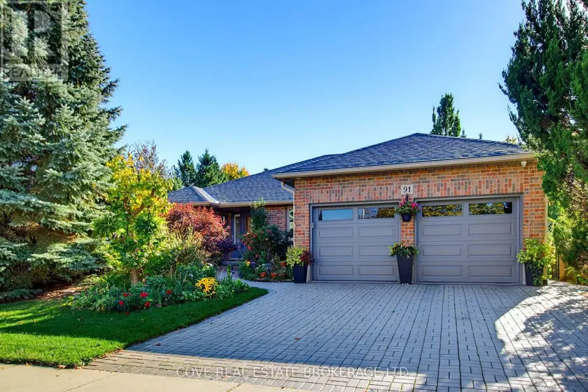 Detached at 91 SUNNYSIDE DRIVE, London North