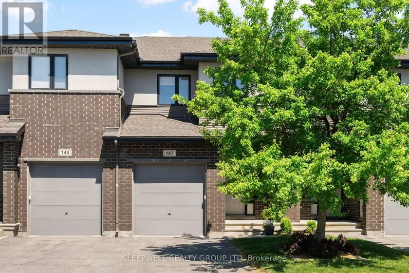Townhouse at 147 WESTPHALIAN AVENUE, Ottawa