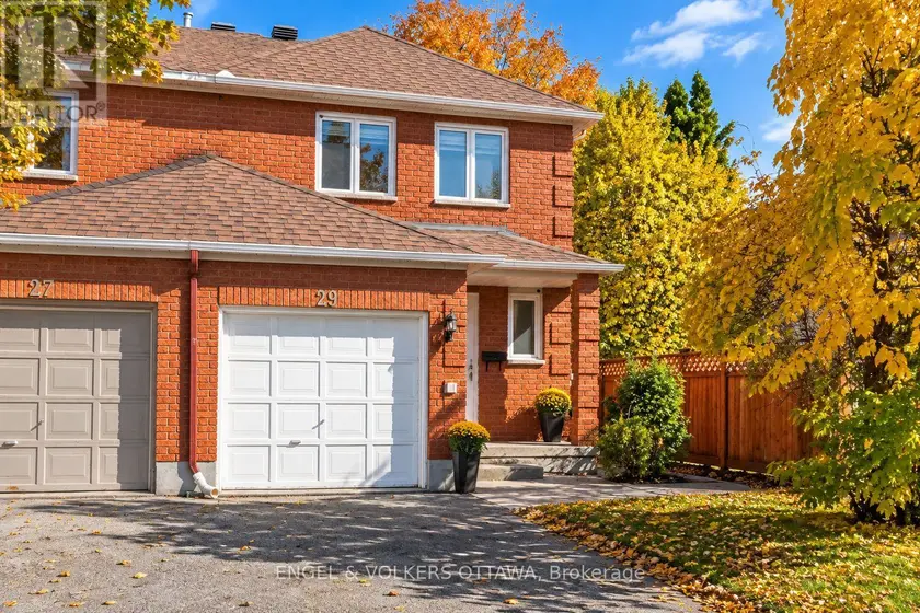 Townhouse at 29 WOODBURY CRESCENT, Ottawa