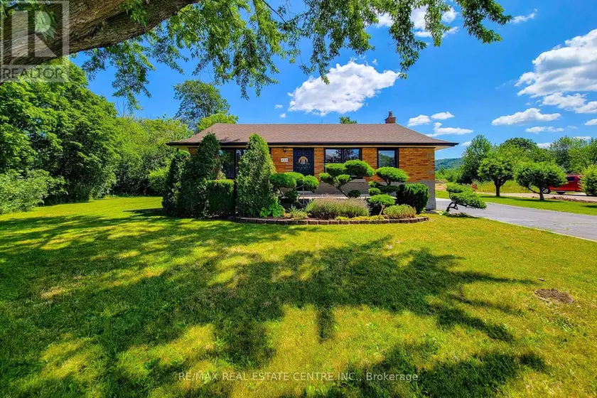 Detached at 220 WINONA ROAD, Hamilton