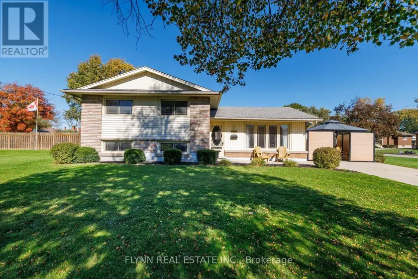 Detached at 8968 BANTING AVENUE, Niagara Falls