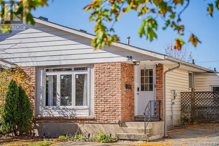 Semi-Detached/Link at 38 MANLEY CRESCENT, Thorold