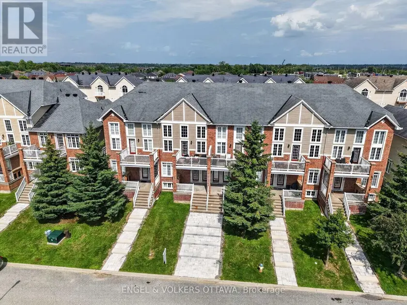 Townhouse at 123 EYE BRIGHT CRESCENT, Ottawa