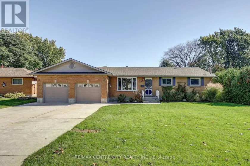 Detached at 68 LOIS AVENUE, Central Elgin