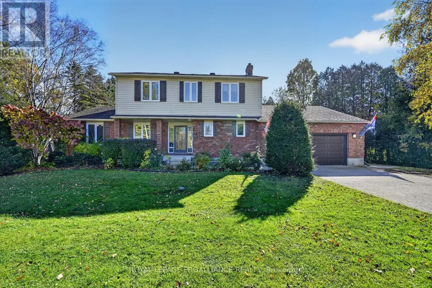 Detached at 15 WILLOW DRIVE, Augusta