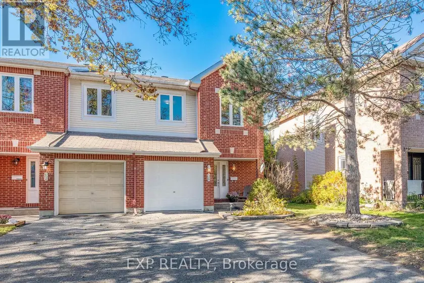 Townhouse at 36 MEADOWBREEZE DRIVE, Ottawa