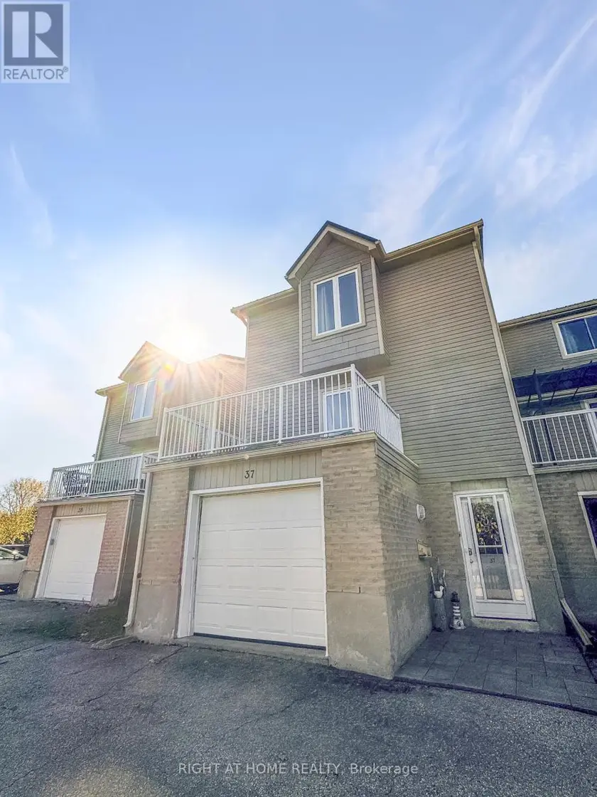 Townhouse at 37 - 301 CARLOW ROAD S, Central Elgin
