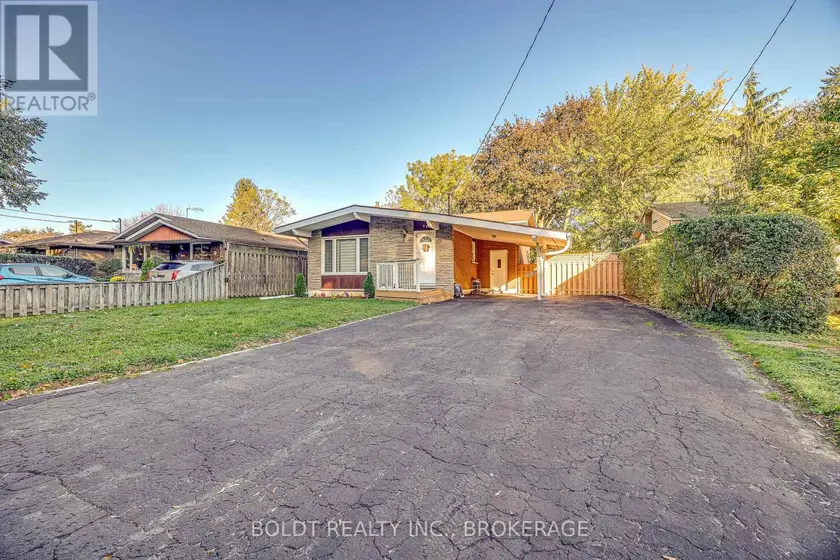 Detached at 26 LEASIDE DRIVE, St. Catharines