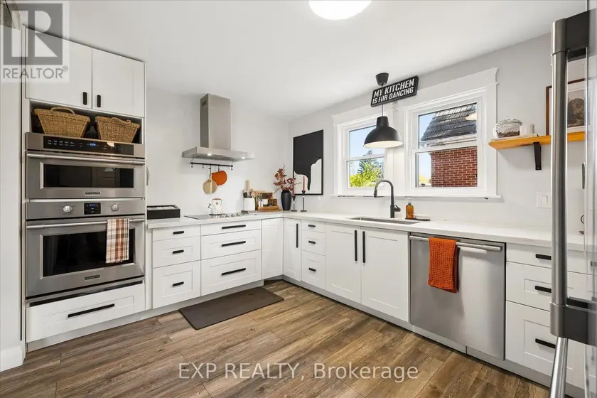 Detached at 12 LAYTON STREET, Kitchener