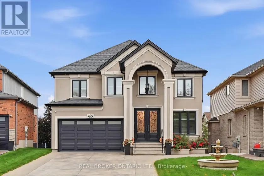 Detached at 916 FOXBROOK COURT, Kitchener