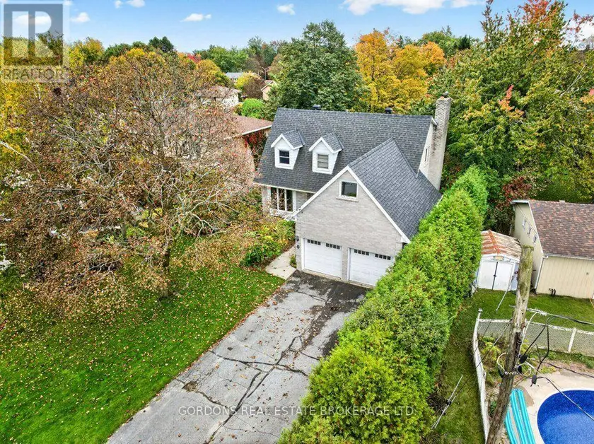 Detached at 12 CASTERTON AVENUE, Kingston
