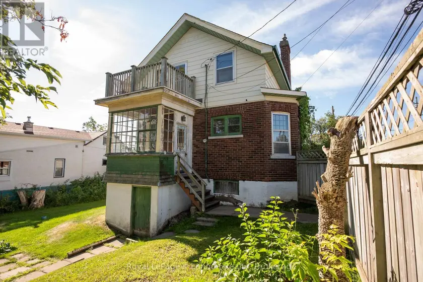 Detached at 42 GORDON AVENUE, Thunder Bay