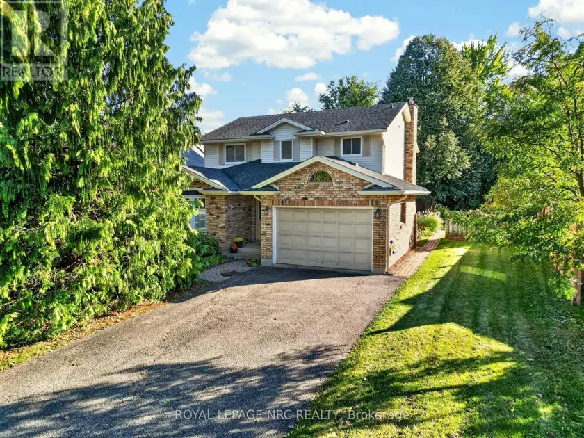 Detached at 43 FARMINGTON DRIVE, St. Catharines