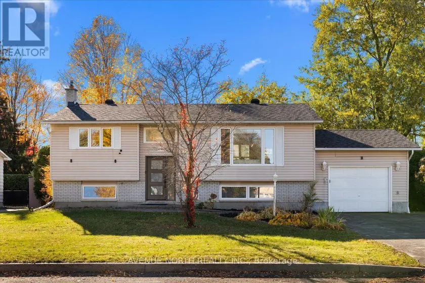 Detached at 1524 BEACONFIELD STREET, Ottawa