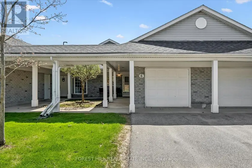Townhouse at 21 FOELL STREET, Wilmot
