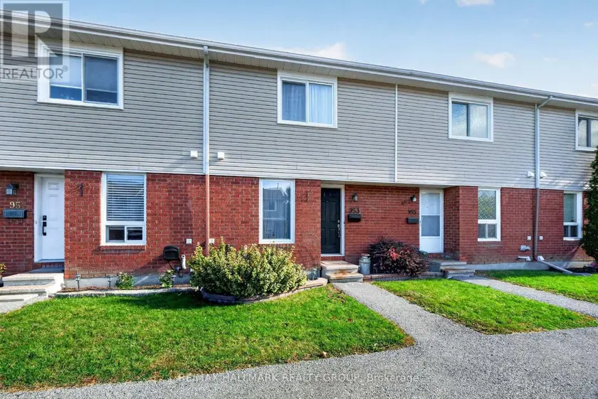 Townhouse at 38 - 953 COOKSHIRE CRESCENT, Ottawa