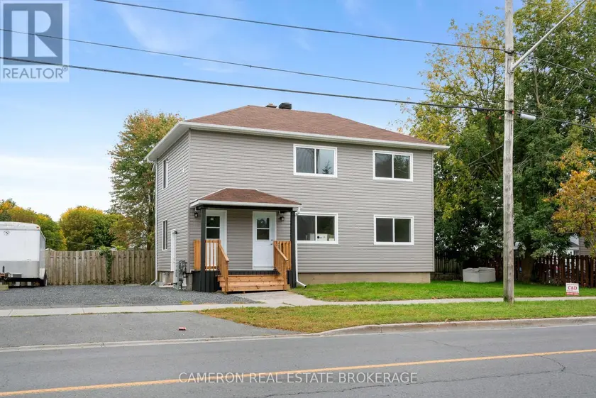 Multiplex at 607 - 607A CUMBERLAND STREET, Cornwall