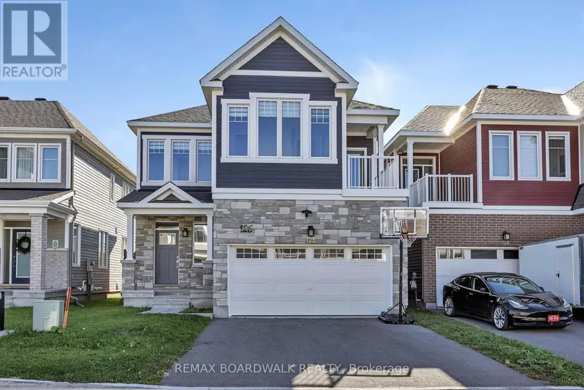Detached at 125 HACKAMORE CRESCENT, Ottawa