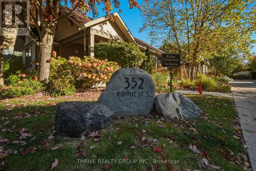 Townhouse at 6 - 352 RIDOUT STREET S, London South