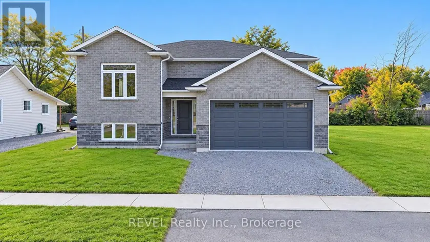 Detached at 735 DOMINION ROAD, Fort Erie