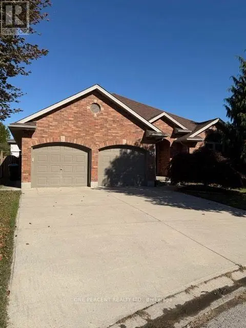 Detached at 25 FALCONRIDGE COURT, St. Thomas
