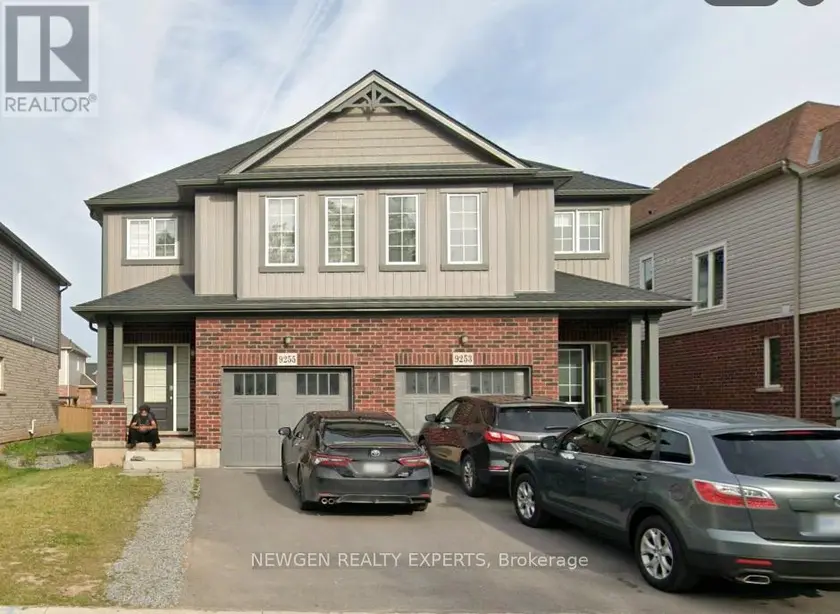 Semi-Detached/Link at 9255 WHITE OAK AVENUE, Niagara Falls