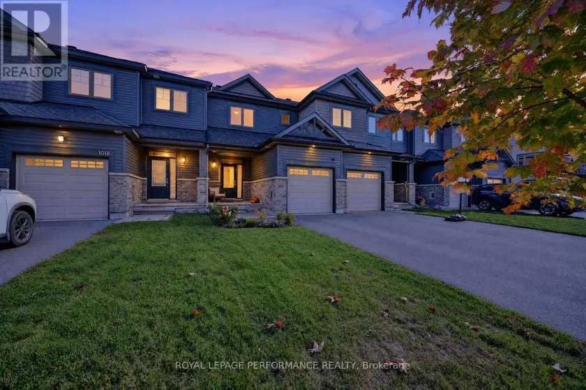 Townhouse at 1016 KIJIK CRESCENT, Ottawa