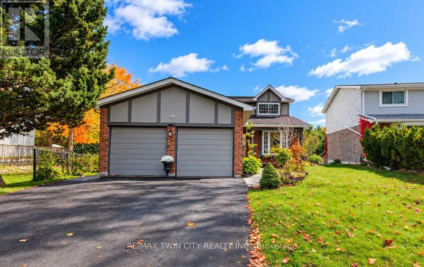 Detached at 63 WINDING WAY, Kitchener