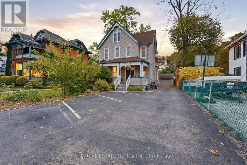 Detached at 4327 SIMCOE STREET, Niagara Falls