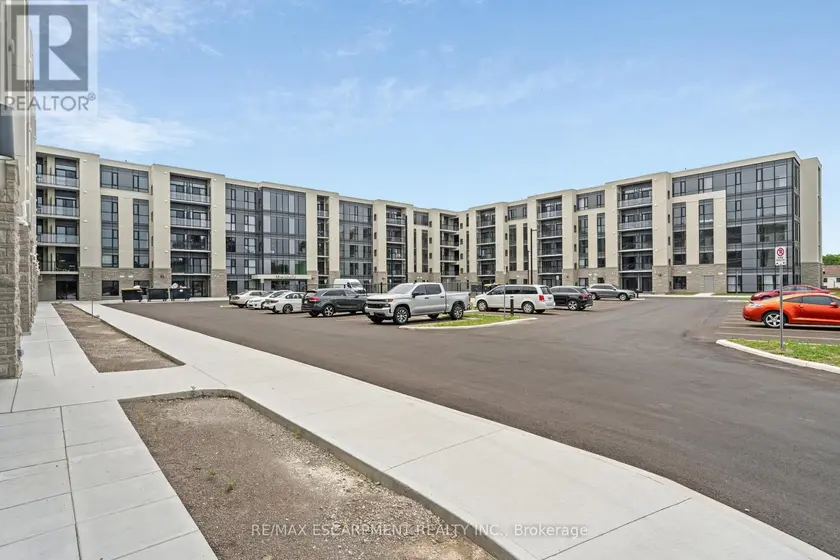 Apartment at UP 09 - 50 HERRICK AVENUE, St. Catharines