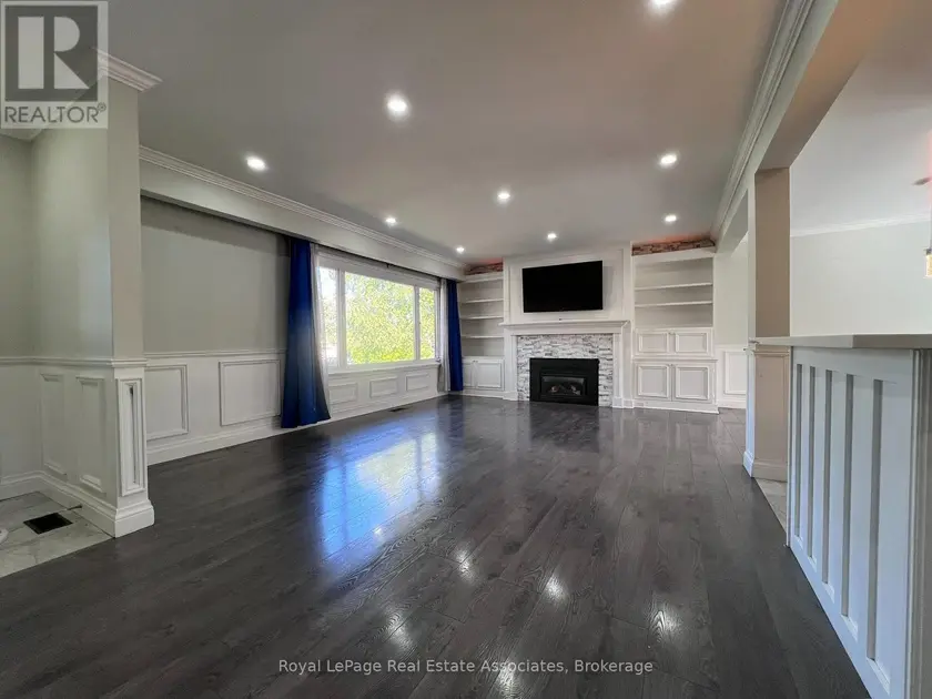 Detached at UPPER - 222 COLUMBIA DRIVE, Hamilton