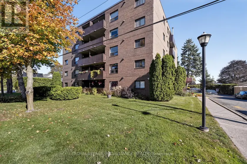 Apartment at 303 - 95 WINDSOR DRIVE, Brockville