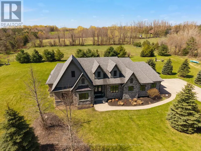 Detached at 5840 TENTH LINE, Erin