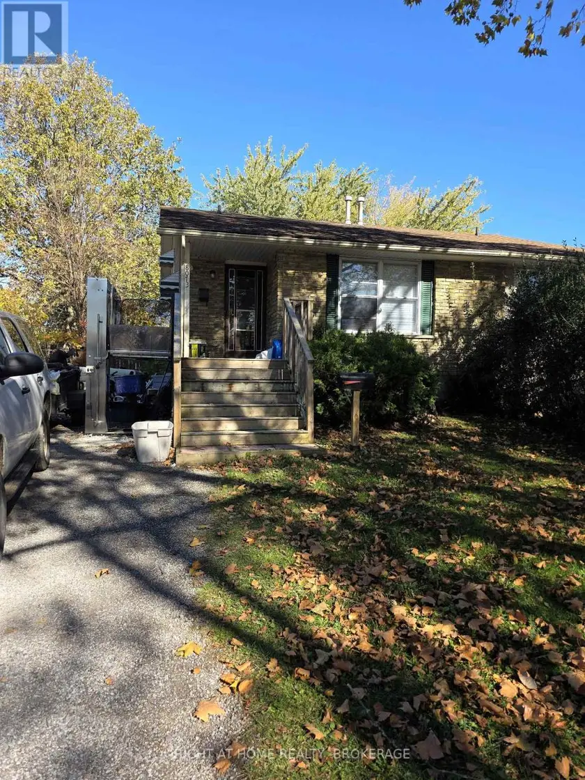 Semi-Detached/Link at 8073 LYNHURST DRIVE, Niagara Falls