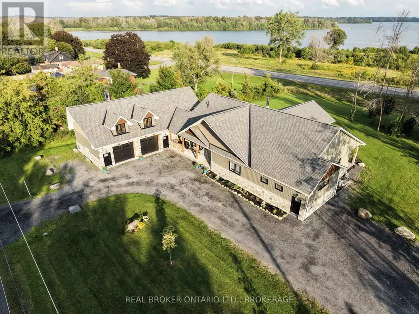 Detached at 15616 MANNING ROAD, South Stormont