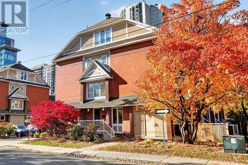 Townhouse at 283 - 283 NEPEAN STREET, Ottawa