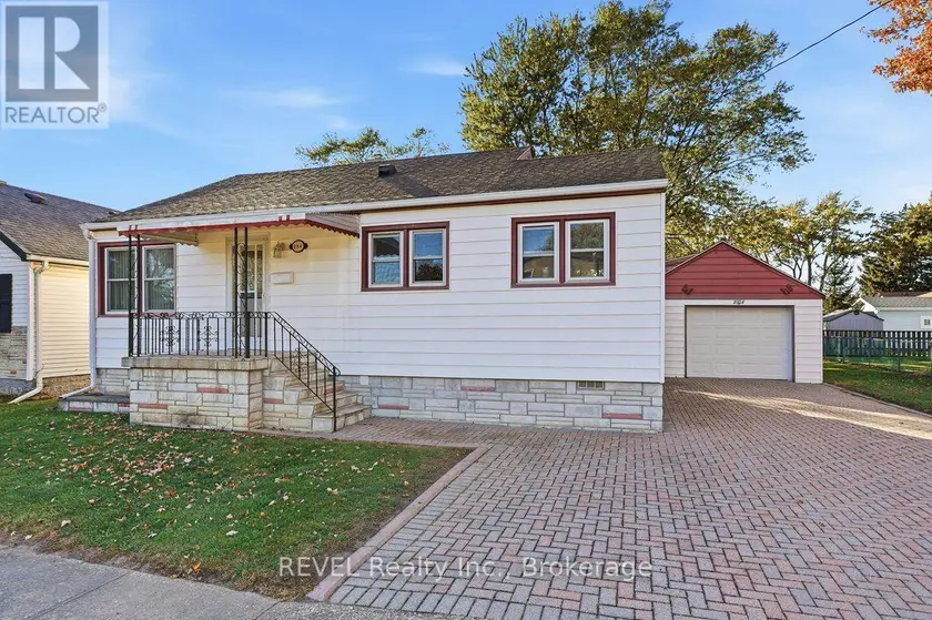 Detached at 294 WELLINGTON STREET, Port Colborne