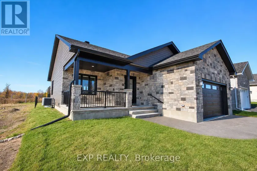 Detached at 54 CLOVER LANE, South Stormont