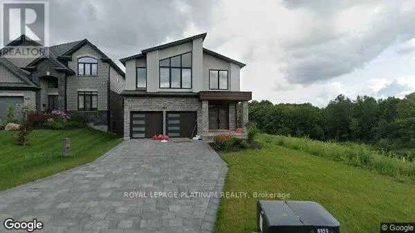 Detached at 1172 MEADOWLARK RIDGE, London