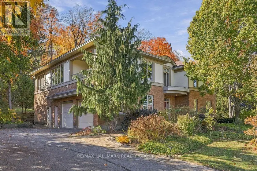 Detached at 5 ORIOLE DRIVE, Ottawa