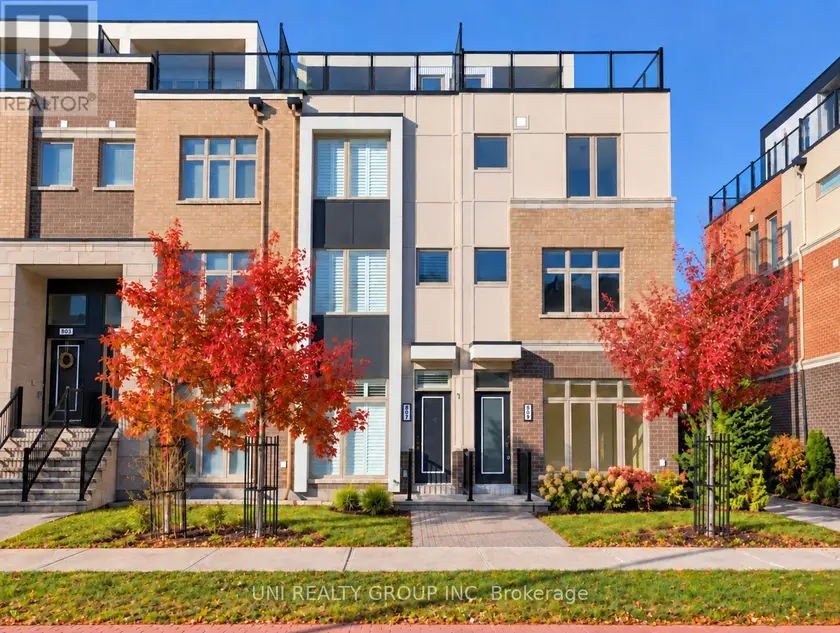 Townhouse at 809 MIKINAK ROAD, Ottawa