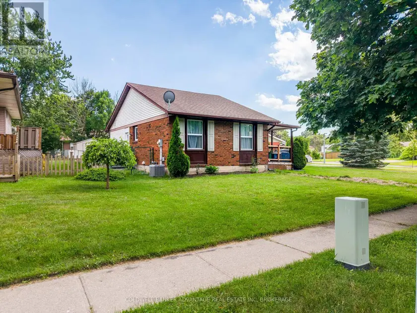 Detached at 25 NEWLEAF CRESCENT, Welland