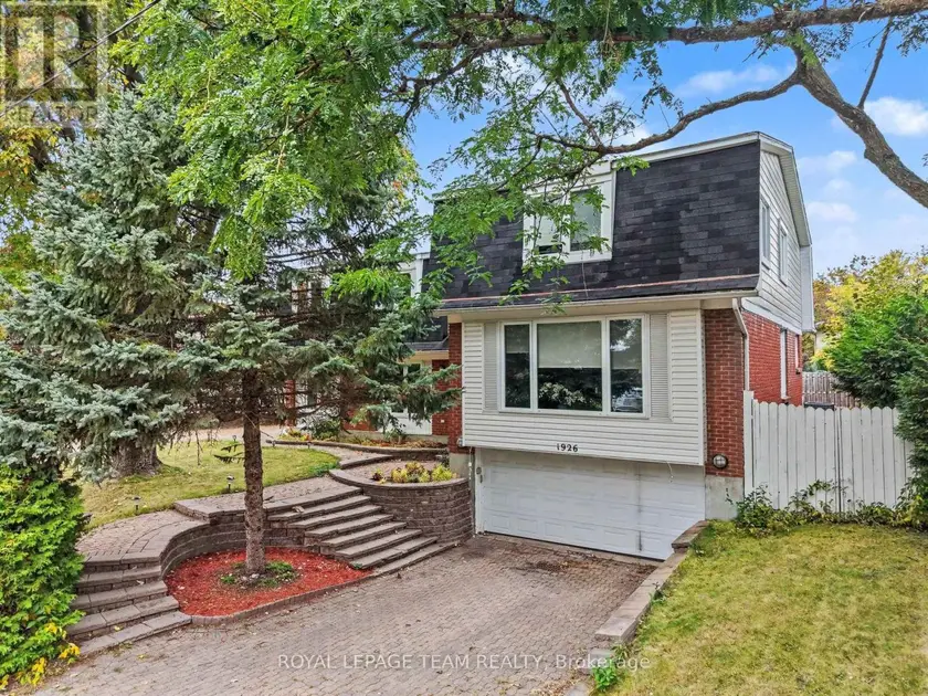Detached at 1926 MARQUIS AVENUE, Ottawa