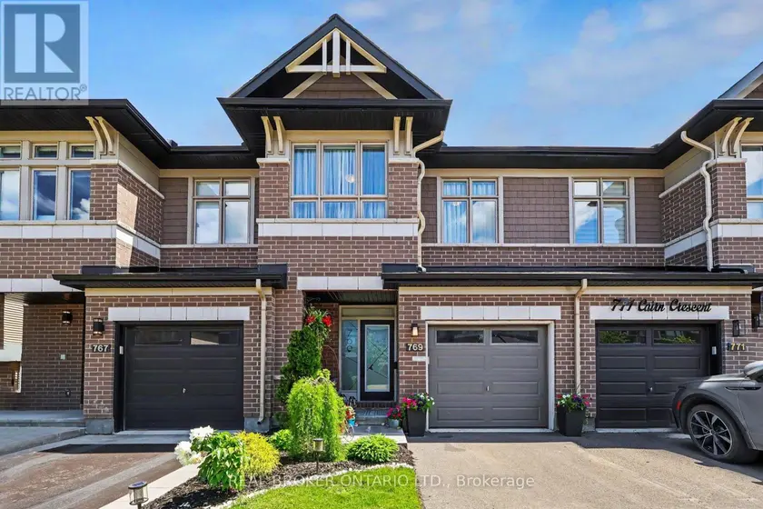 Townhouse at 769 CAIRN CRESCENT, Ottawa